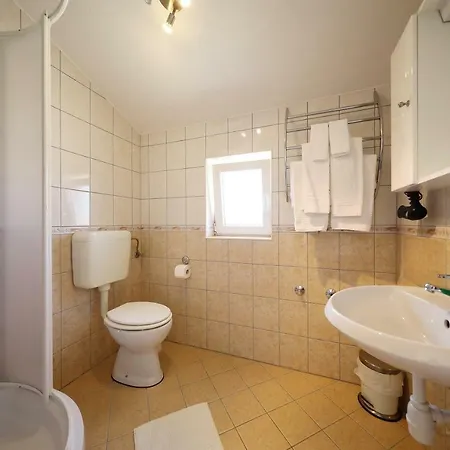 Josip Appartement *